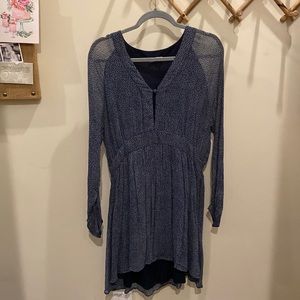 American Vintage sheer sleeved keyhole dress